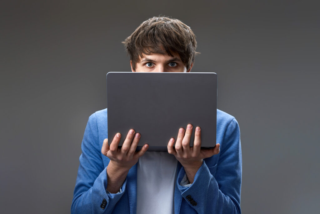 How to Stay Anonymous While Browsing the Internet?