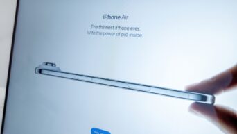 Apple Bets on Thinness With iPhone Air While iPhone 17 Pro Max Goes Big