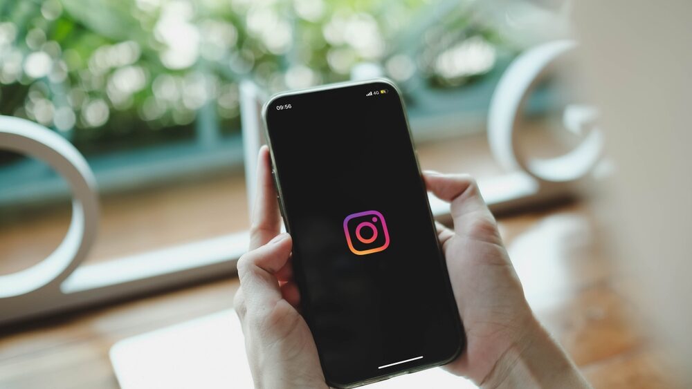 Meta Brings AI Magic to Instagram Stories: Edit Photos and Videos with Just a Prompt!