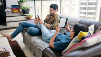 6 Best E-Readers to Buy in 2026