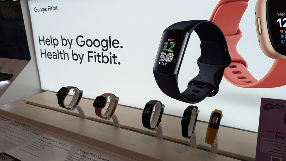 Google Fitbit Air, Whoop's Rival, Is Now Available for Pre-order