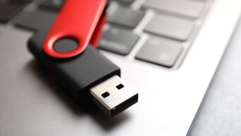 How to Create a Bootable USB Drive for Windows 11