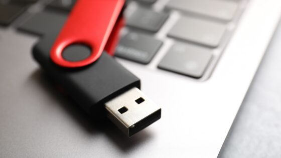 How to Create a Bootable USB Drive for Windows 11