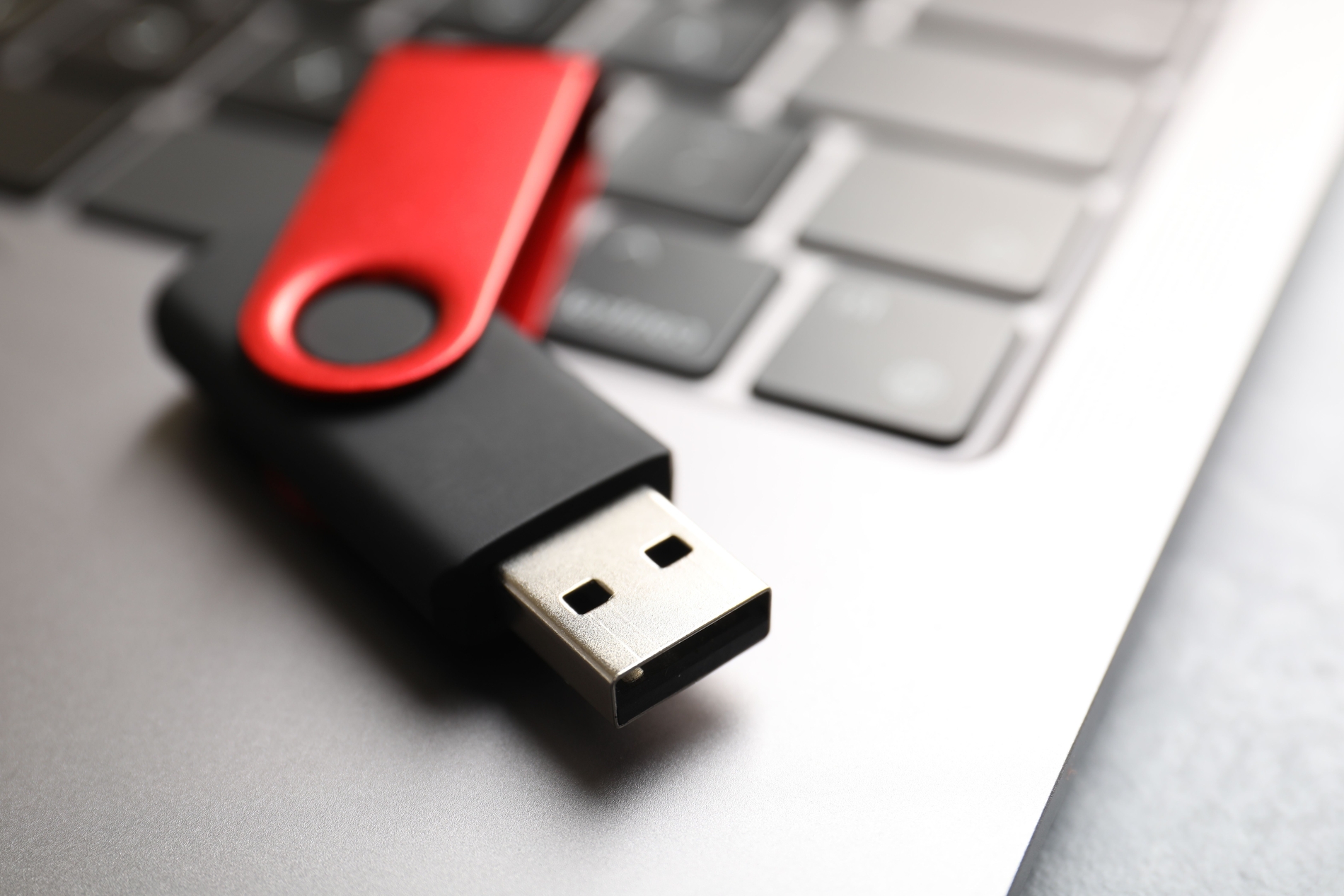 How to Create a Bootable USB Drive for Windows 11