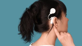 Scientists Develop Telepathic Device That Turns Thoughts Into Speech