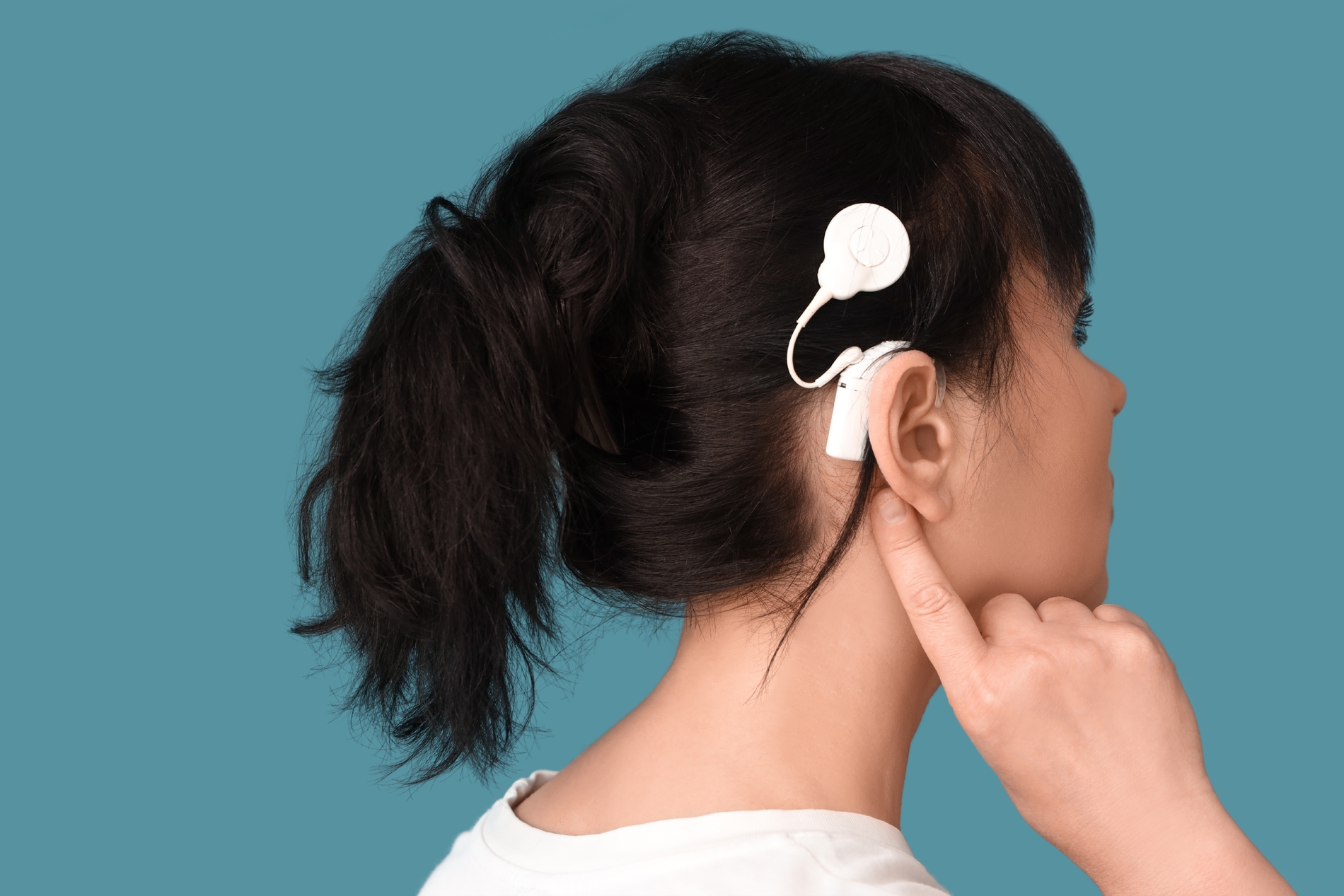 Scientists Develop Telepathic Device That Turns Thoughts Into Speech