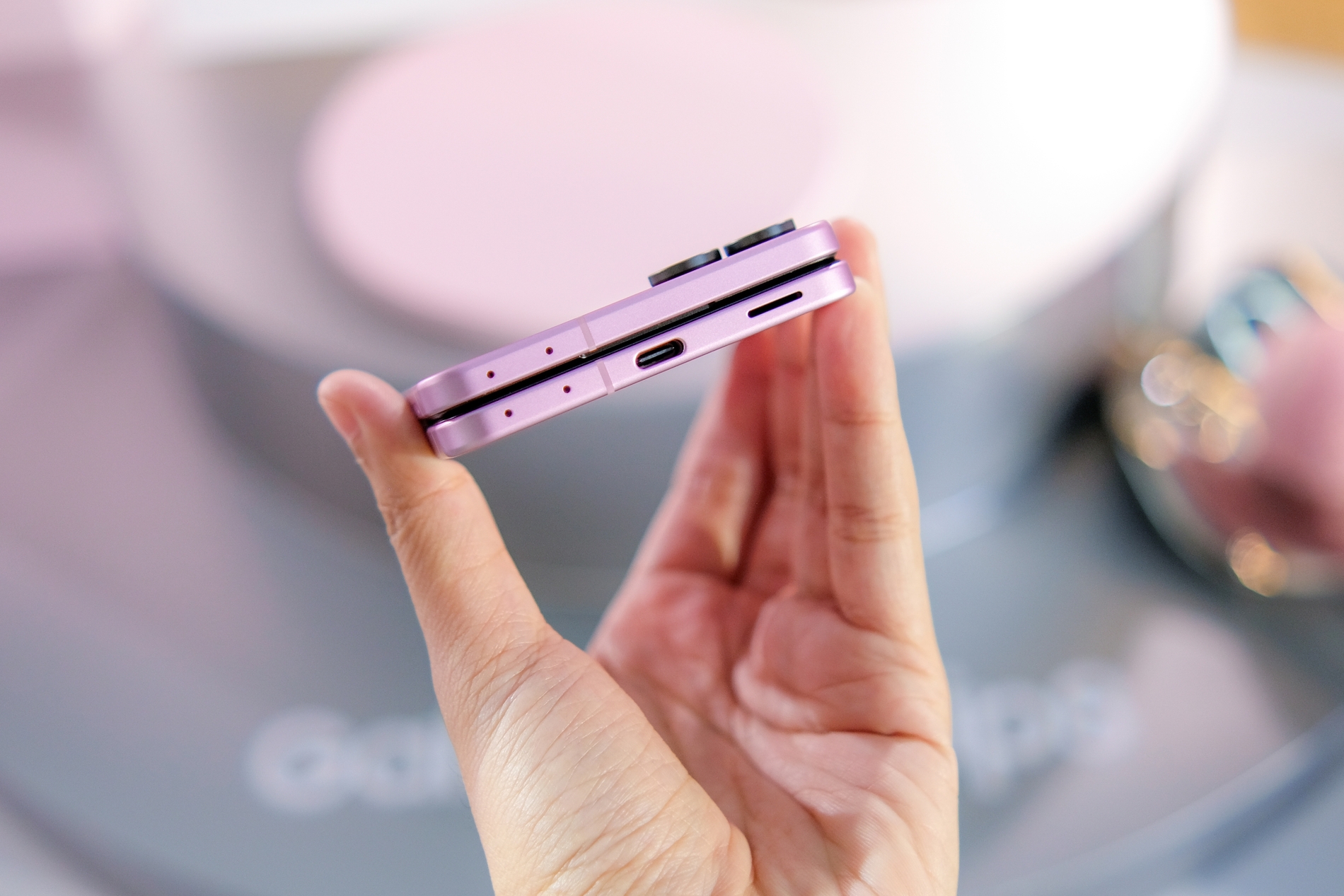 Galaxy Z Flip 8 Closeup
