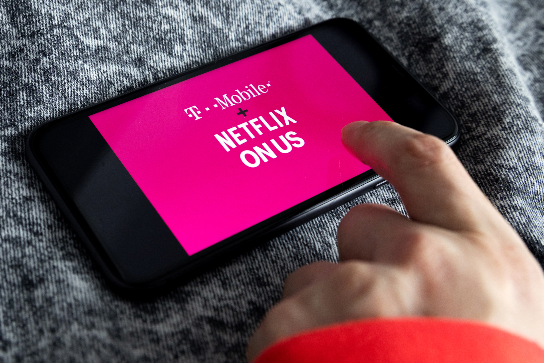 Get Netflix and Hulu at No Extra Cost With T-Mobile