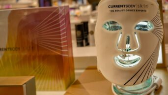 CurrentBody LED Red Light Therapy Face Mask Series 3 Review