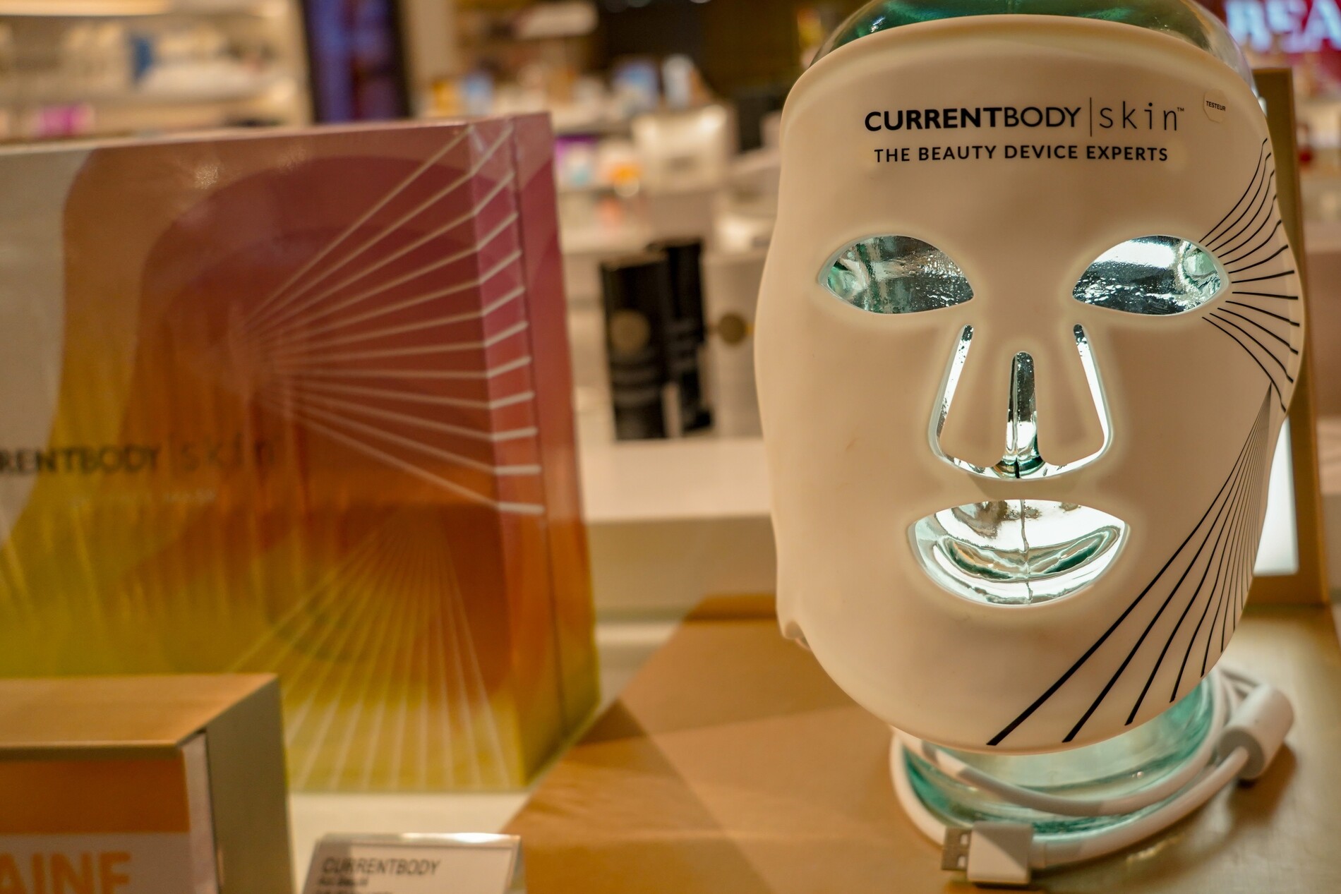 CurrentBody LED Red Light Therapy Face Mask Series 3 Review