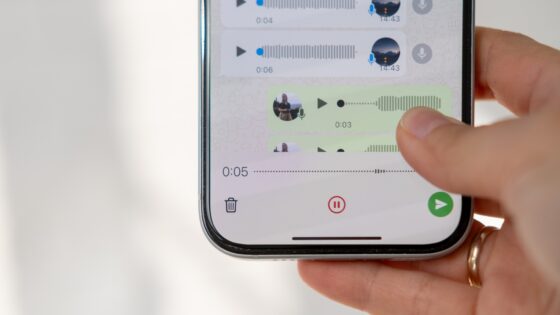 New WhatsApp Feature Lets iPhone Users Schedule Messages